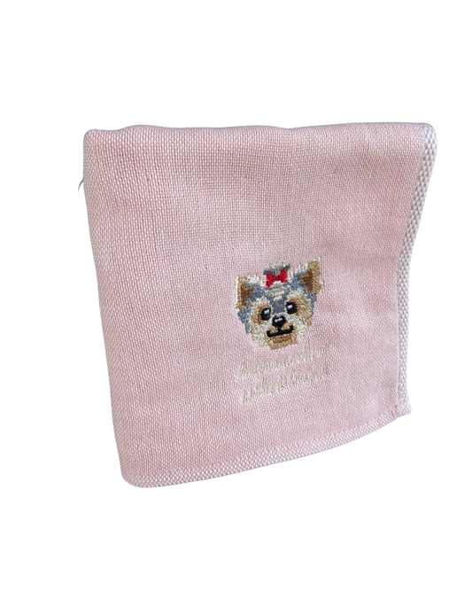 ヨークシャテリアの刺繡ハンカチ