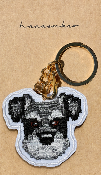 シュナウザーの刺繡キーチャーム