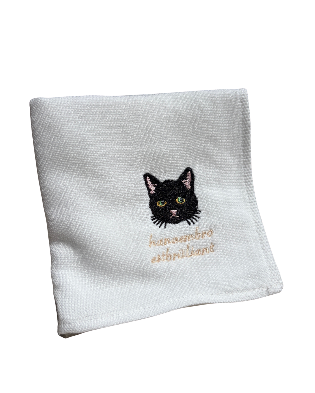 黒猫の刺繡ハンカチ