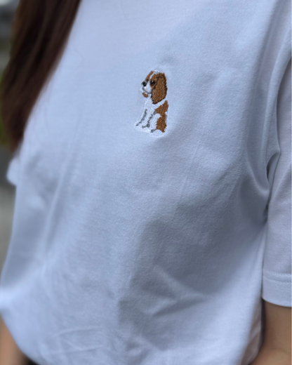 キャバリア《おすわり》刺繡Tシャツ