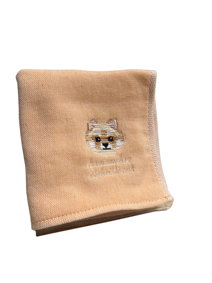 ポメラニアンの刺繡ハンカチ