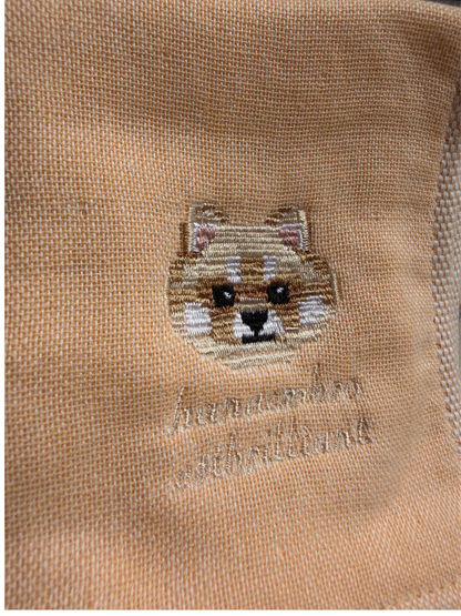 ポメラニアンの刺繡ハンカチ