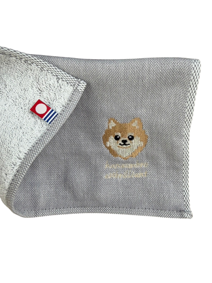 ポメラニアンの刺繡ハンカチ