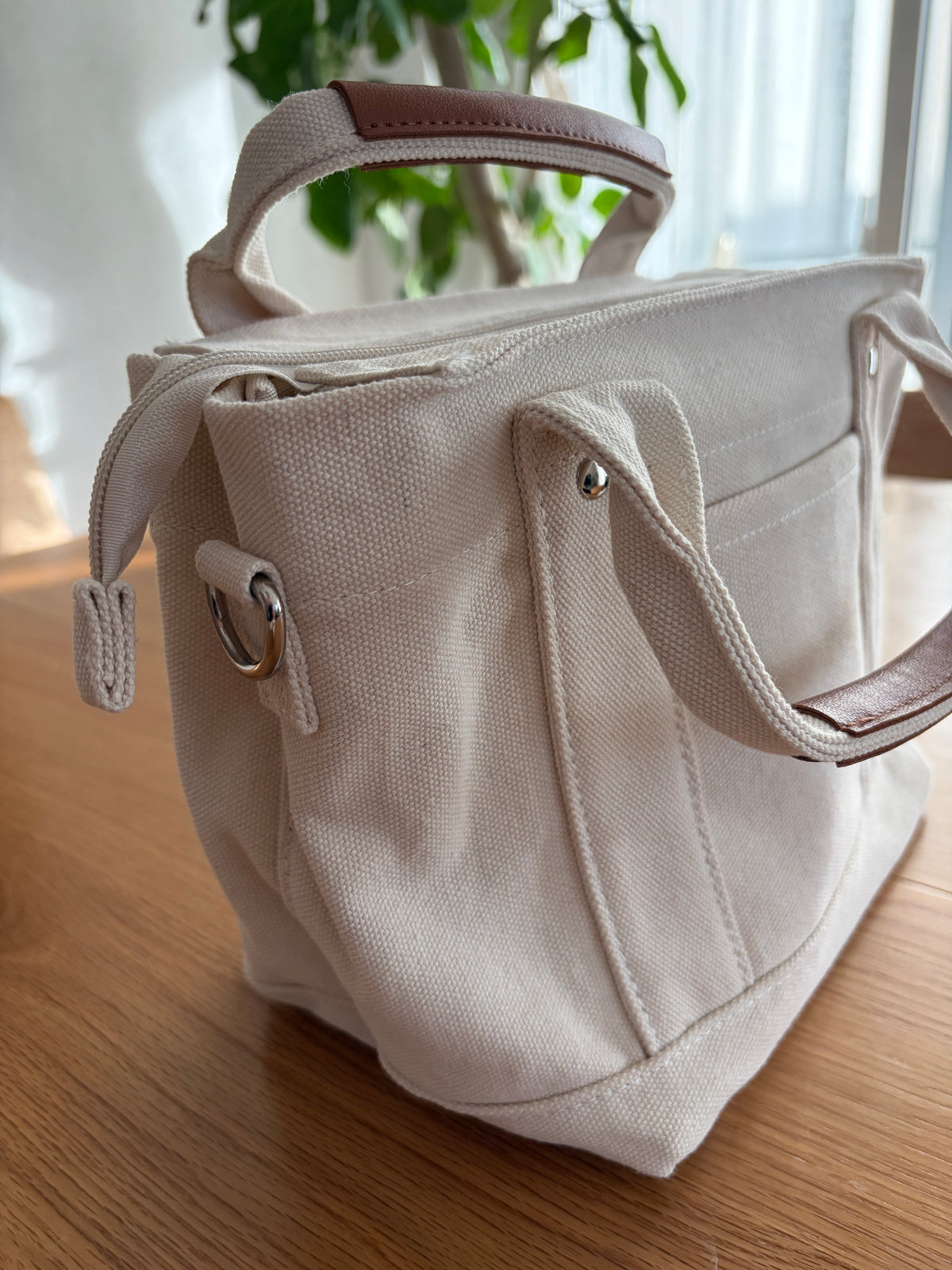 HANA Buddy Tote (キャバリア)