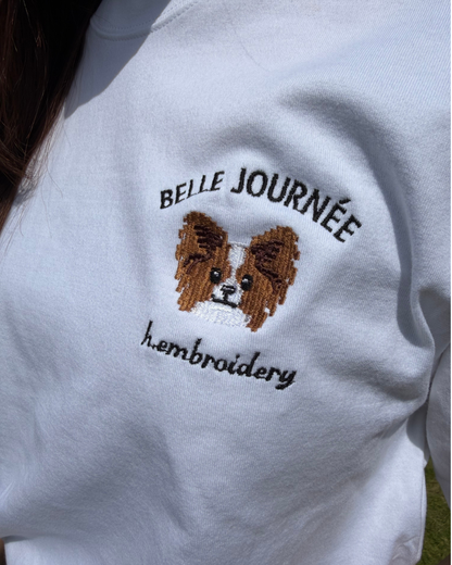 パピヨンの刺繡Tシャツ