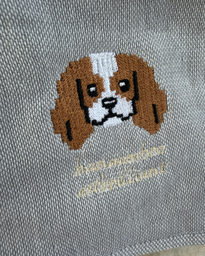 キャバリアの刺繍ハンカチ
