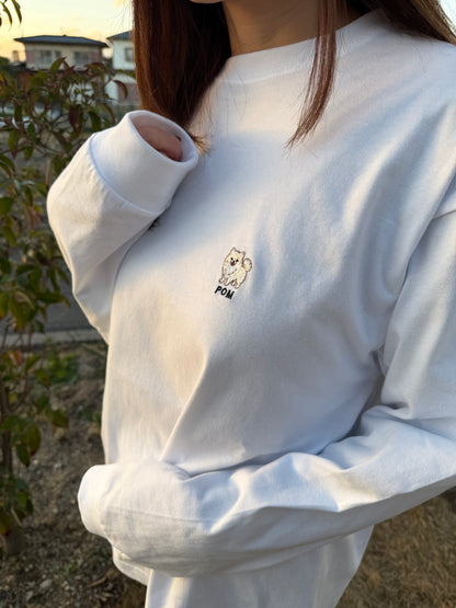 ポメラニアンのワンポイント刺繡ロングTシャツ(ホワイト)