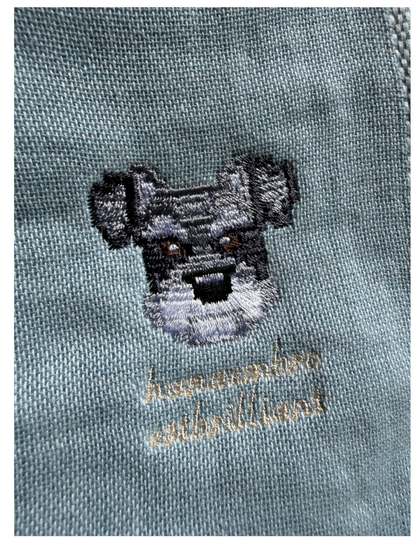 シュナウザーの刺繡ハンカチ
