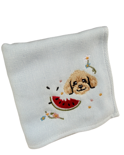 スイカをほおばる、刺繡ハンカチ