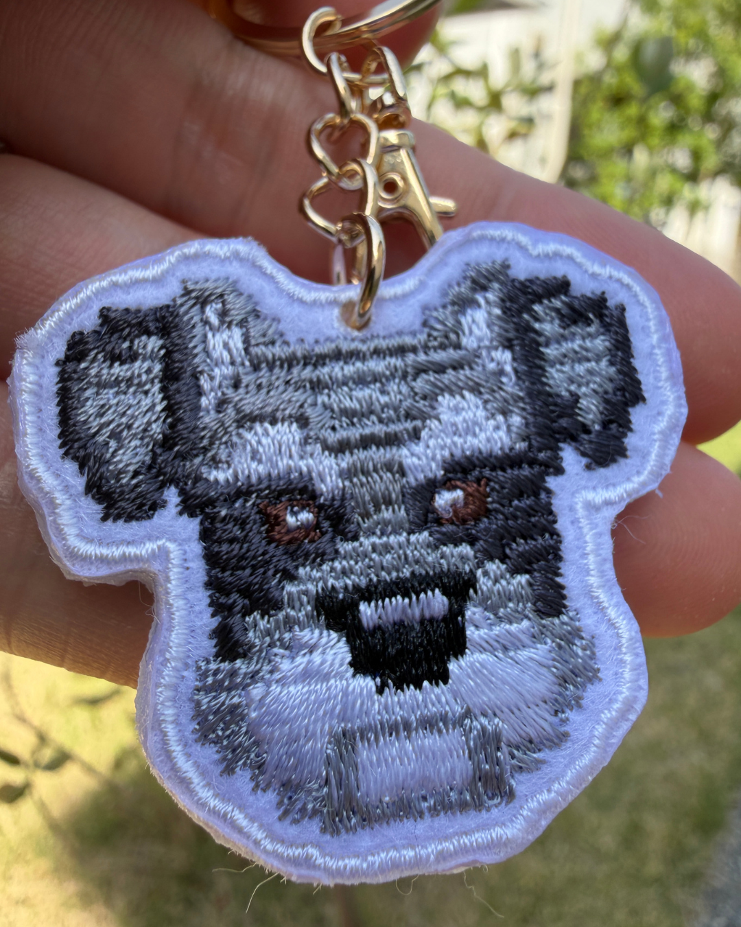 シュナウザーの刺繡キーチャーム