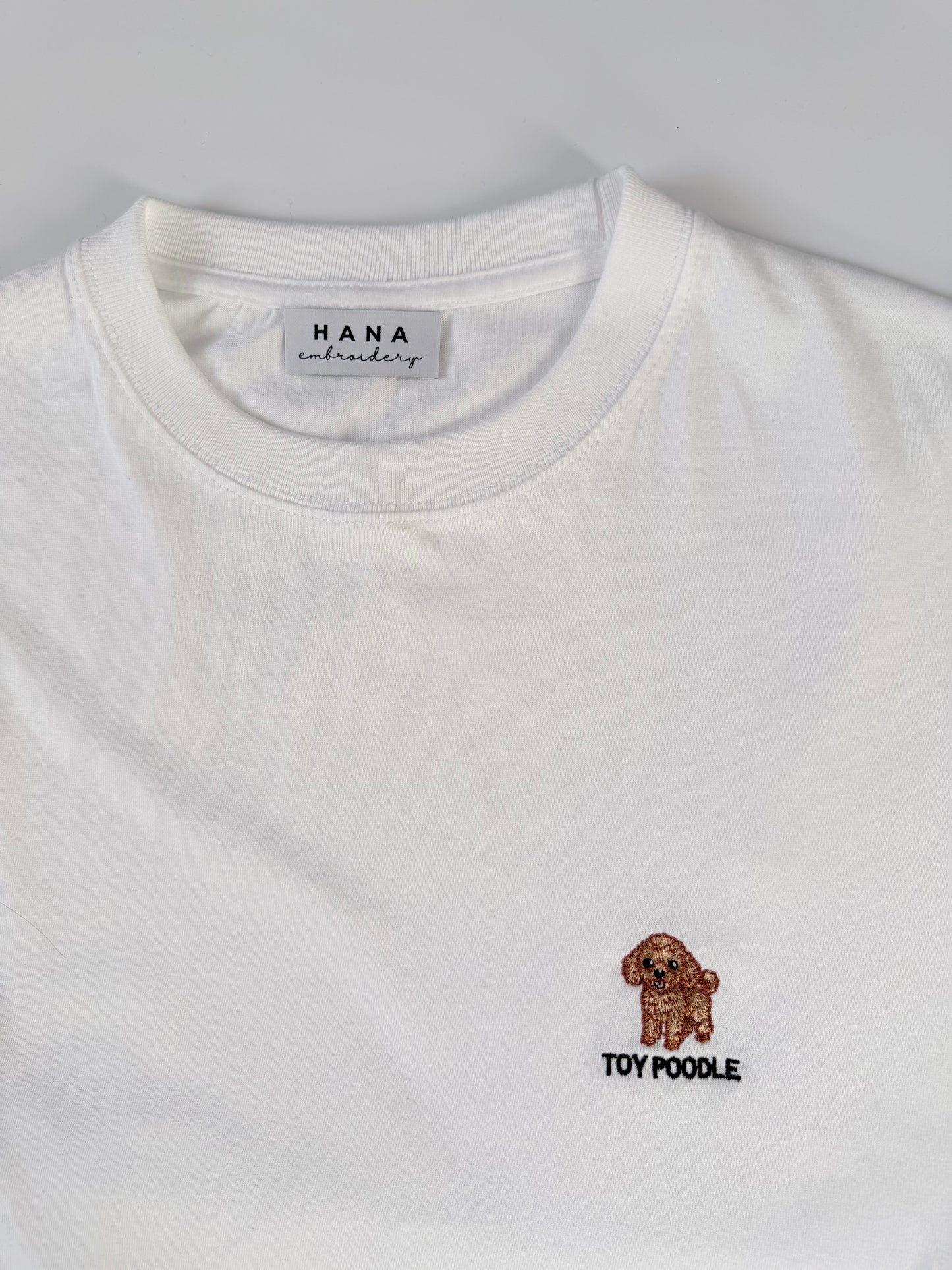 トイプードルのワンポイント刺繡ロングTシャツ (レッド)