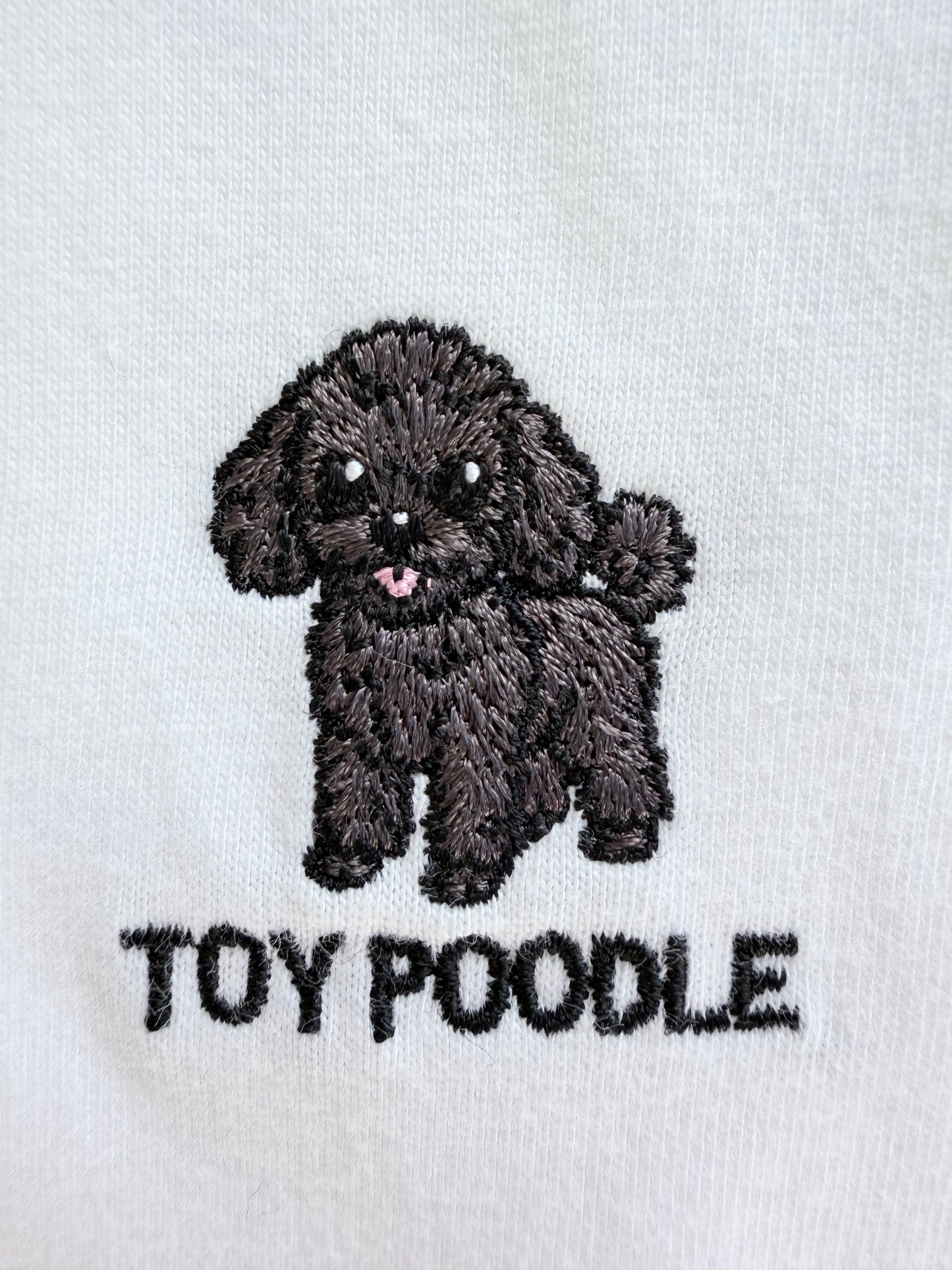トイプードルのワンポイント刺繡ロングTシャツ (ブラック)