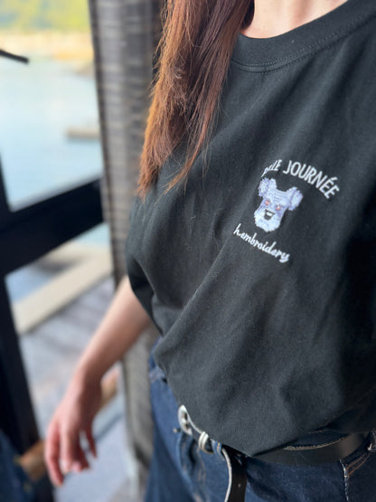 シュナウザーの刺繡Tシャツ