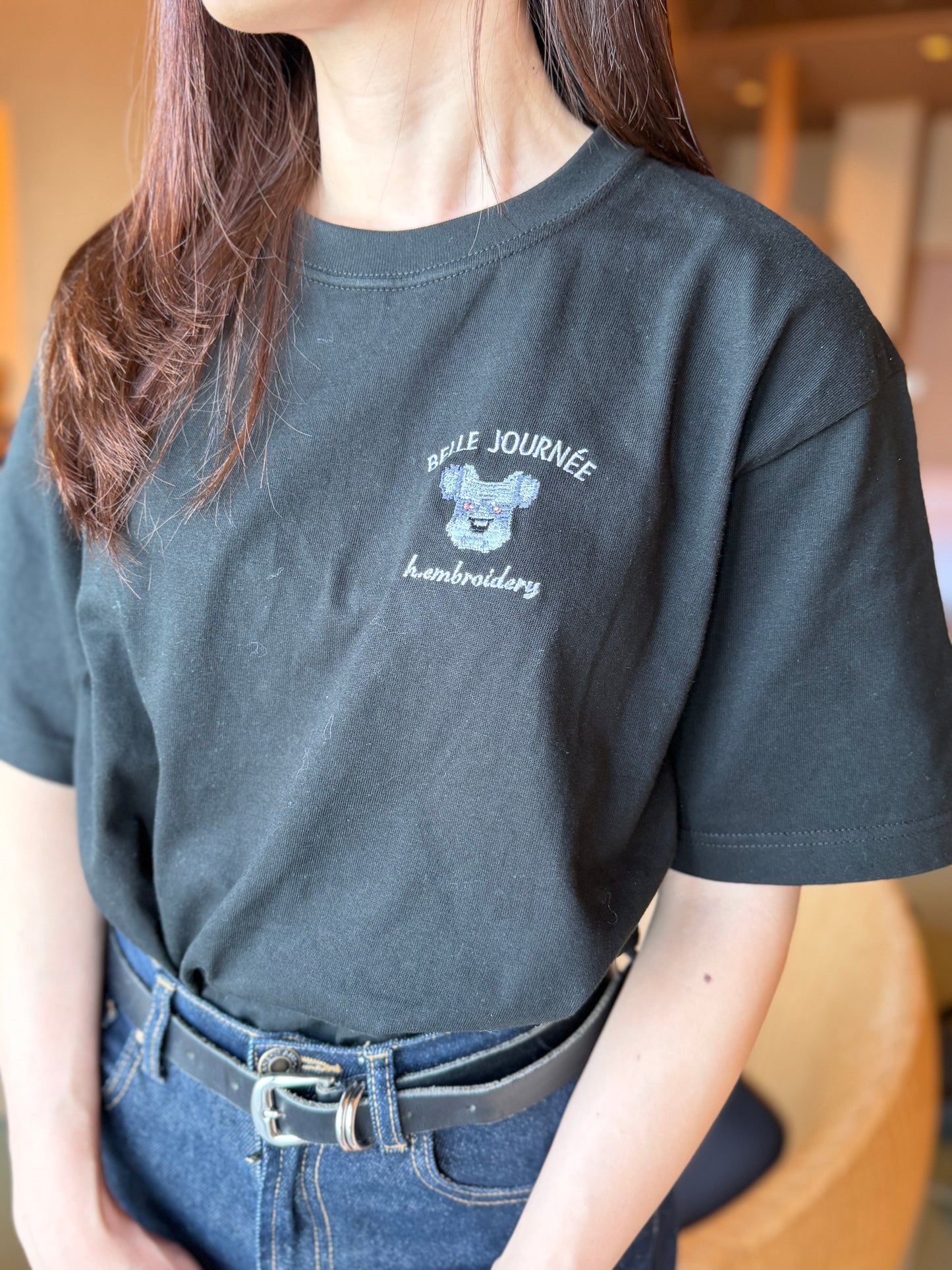シュナウザーの刺繡Tシャツ