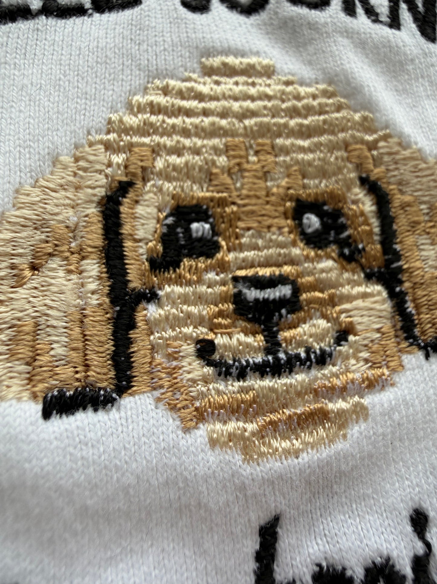 トイプードルの刺繡Tシャツ