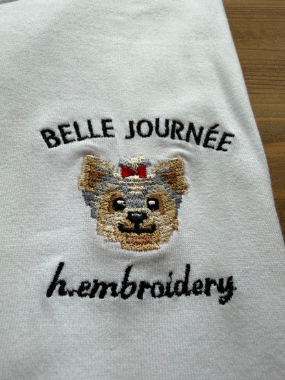 ヨークシャテリアの刺繡Tシャツ
