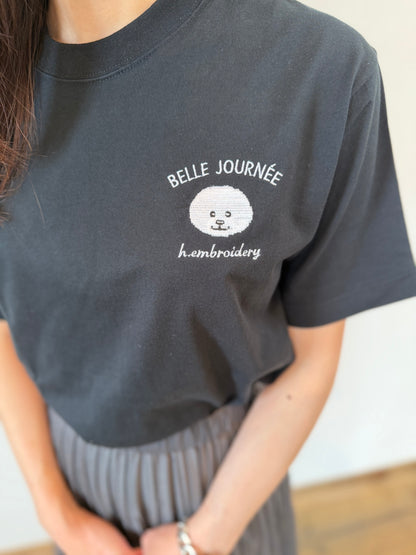 ビションフリーゼの刺繡Tシャツ