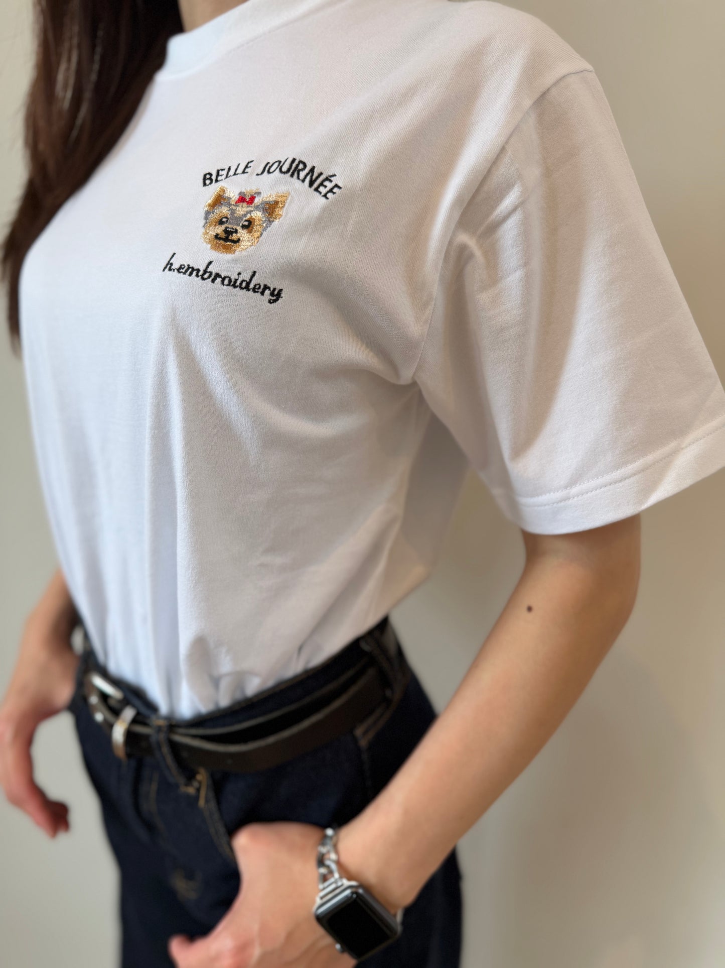 ヨークシャテリアの刺繡Tシャツ