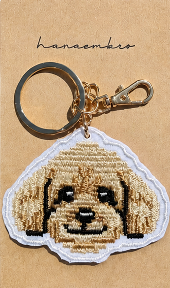 トイプードルの刺繡キーチャーム