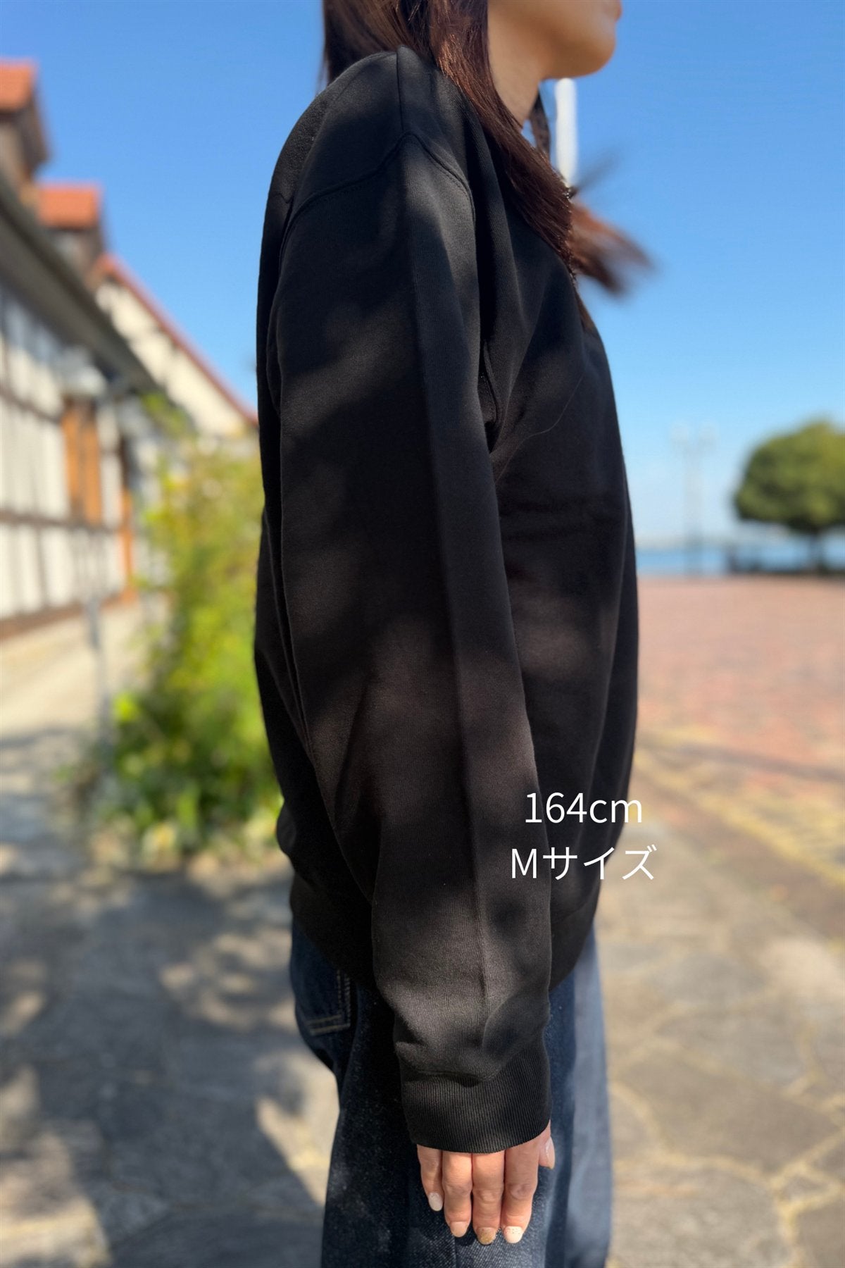 side ── 164cm / M